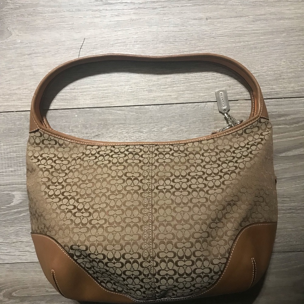SOLD!! AUTHENTIC COACH SHOULDER BAG
